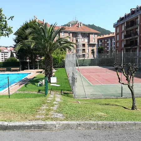 아파트 Apartamento Menendez Pelayo 카스트로우르디알레스